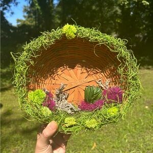 Handmade hanging basket wall decor
